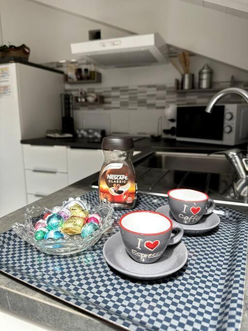 The Sweet Attic Room - De Vivo Realty Meta Di Sorrento エクステリア 写真